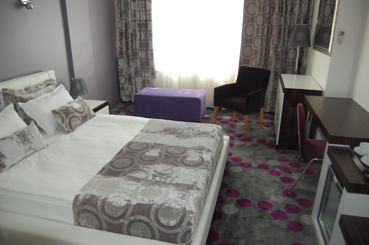 Hande Hotel Mustafakemalpaşa Exterior foto